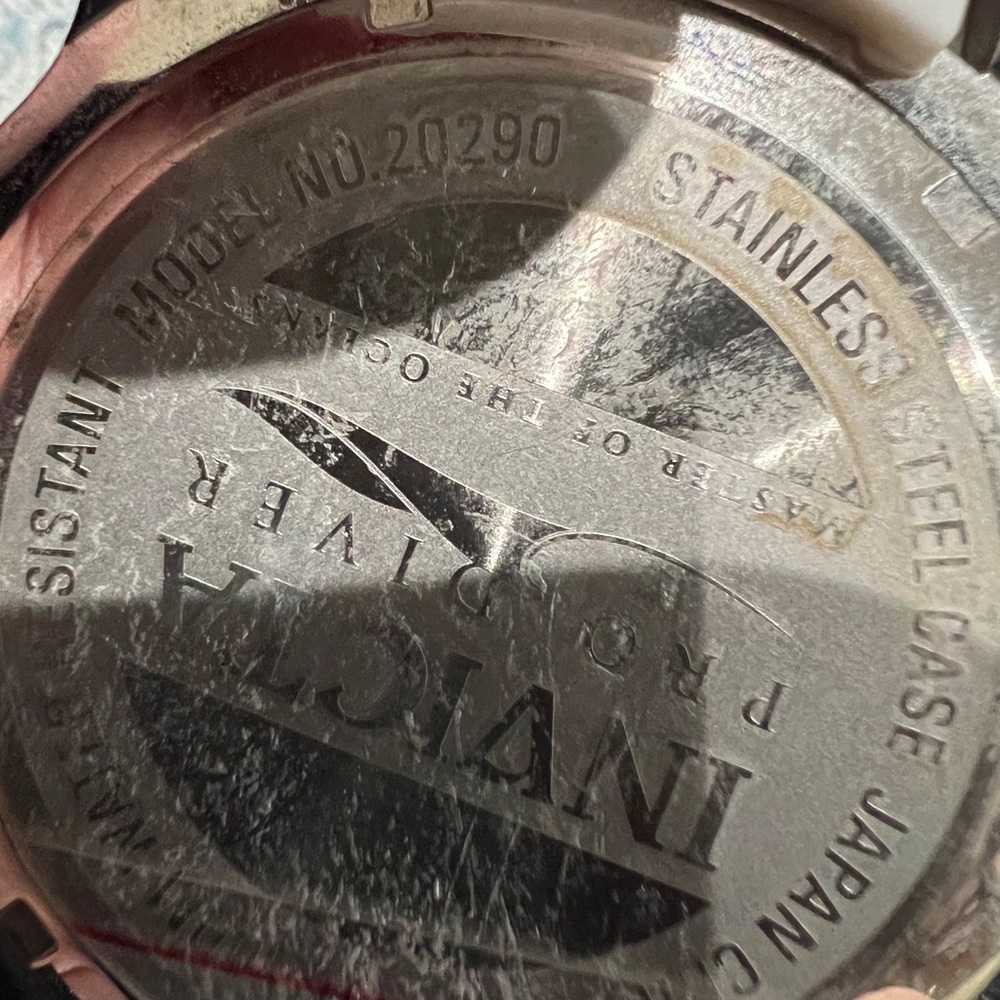 Invicta N 6977